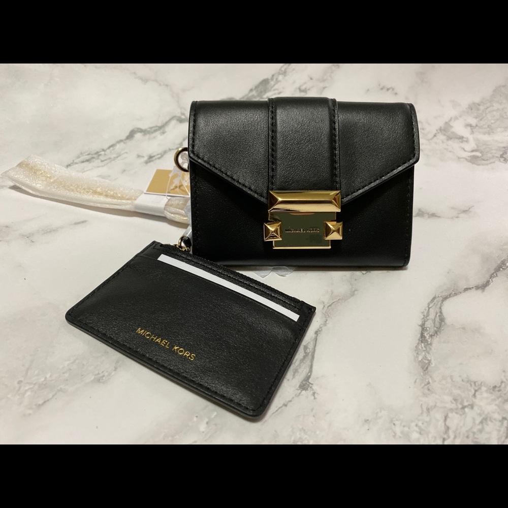 MICHAEL KORS Whitney Small Gold Black Chain Wallet